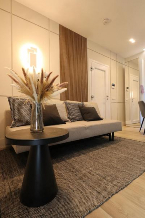 Charming & Luxe GEM-old town- Suite Garibaldi - Fully equipped & renovated